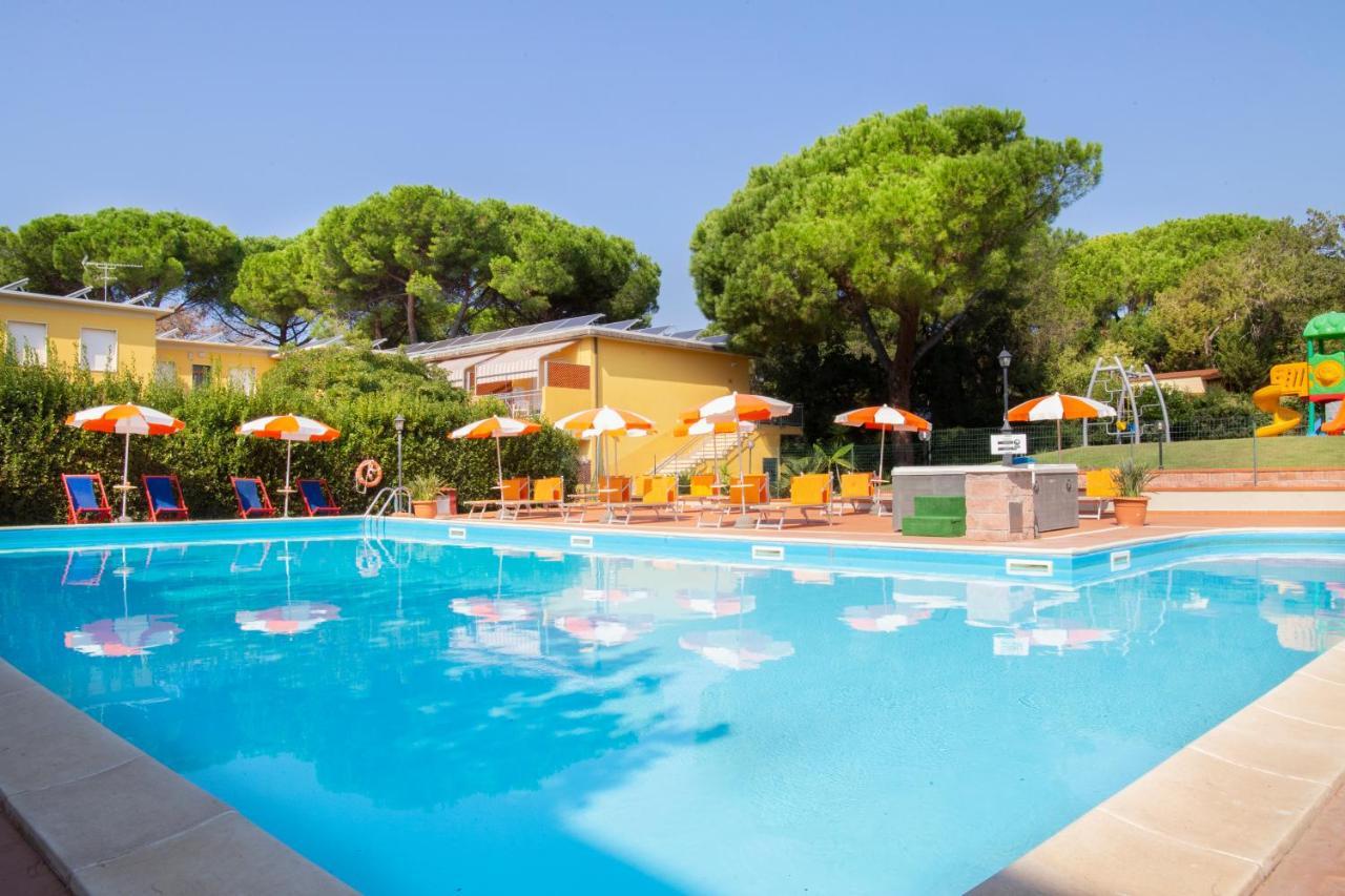 Residence Le Rose Marina Di Bibbona Exterior photo