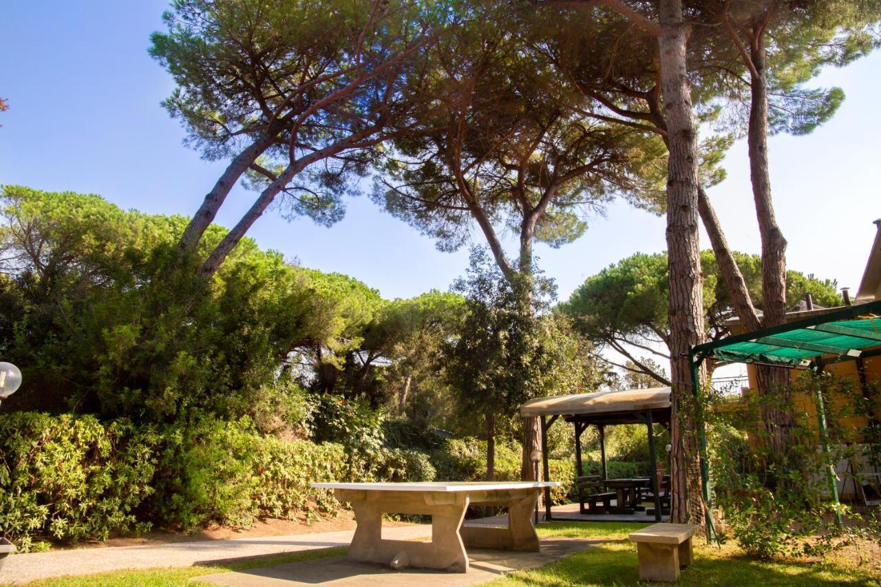 Residence Le Rose Marina Di Bibbona Exterior photo