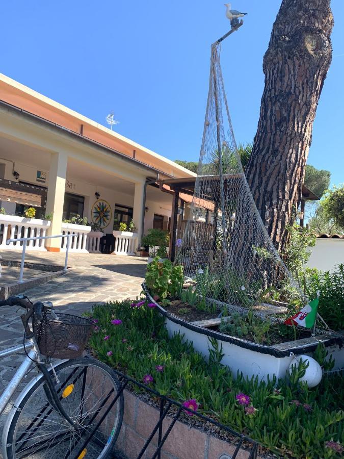 Residence Le Rose Marina Di Bibbona Exterior photo