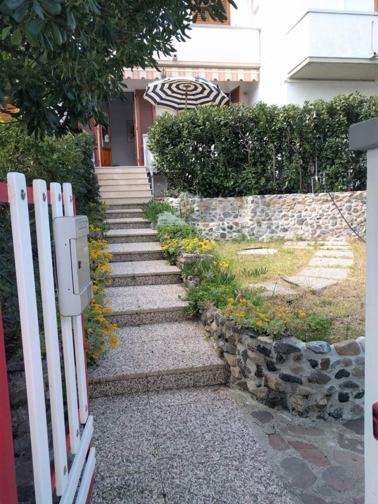 Residence Le Rose Marina Di Bibbona Exterior photo