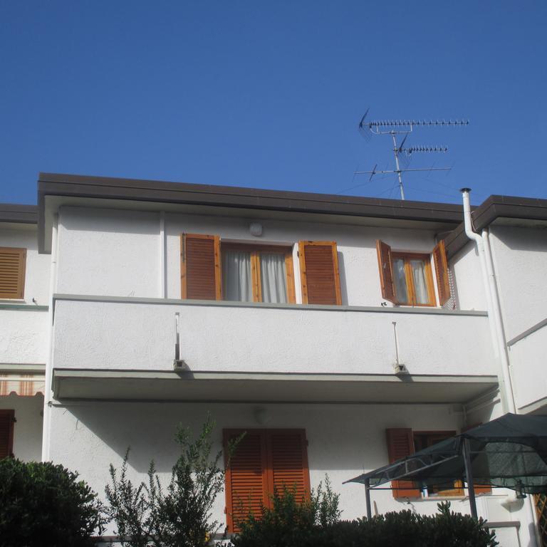 Residence Le Rose Marina Di Bibbona Exterior photo